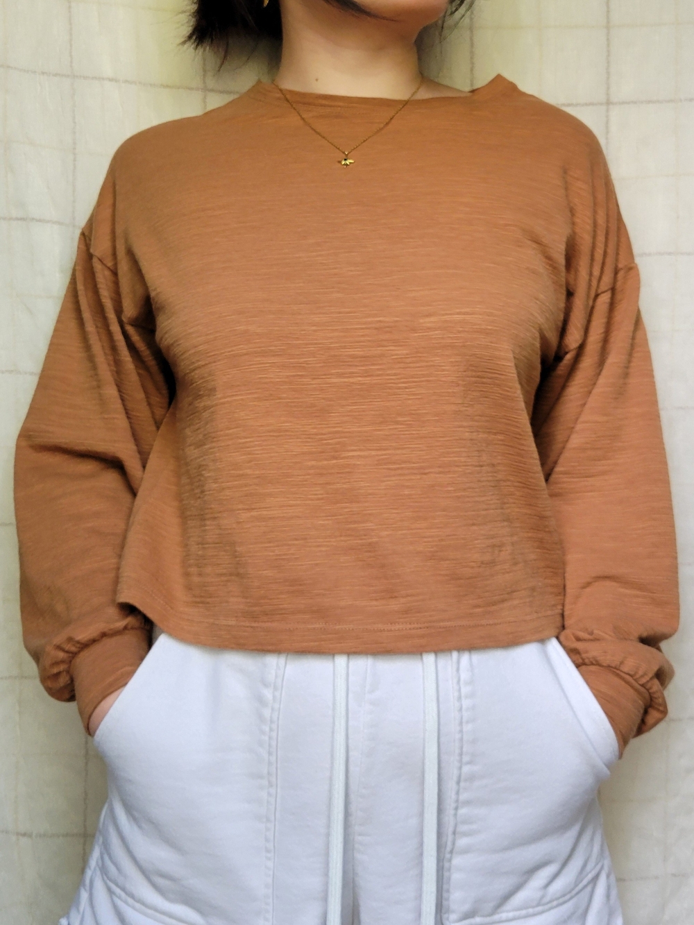 Women’s Relaxed Crewneck Top in Camel